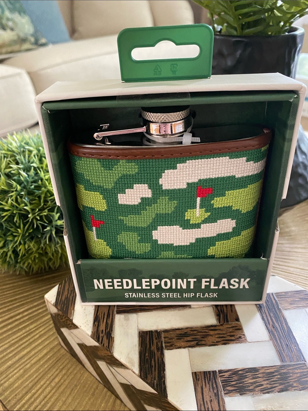 NWT EASTWOOD PINES NEEDLEPOINT FLASK 6oz